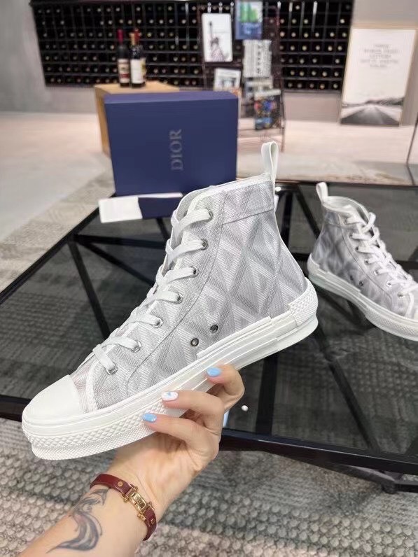 Dior Hight Top Sneaker Unisex - Image 5