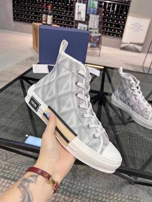 Dior Hight Top Sneaker Unisex - Image 6