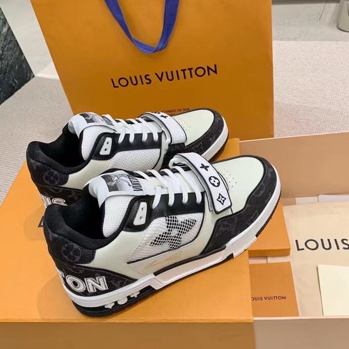 Louis Vuitton Trainer Shoes - Image 6