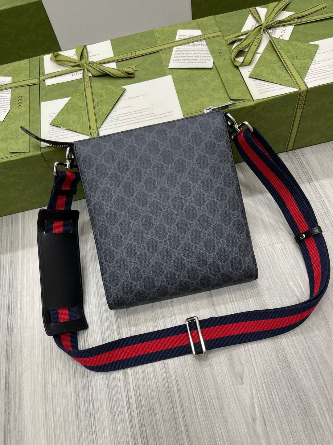 Gucci Supreme GG523599 Bag - Replica Bags and Shoes online Store ...