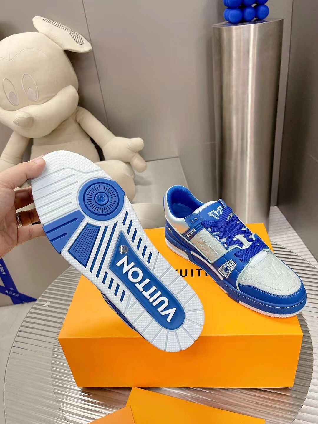 LV TRAINER SNEAKER X LV VIRGIL ABLOH - Image 2