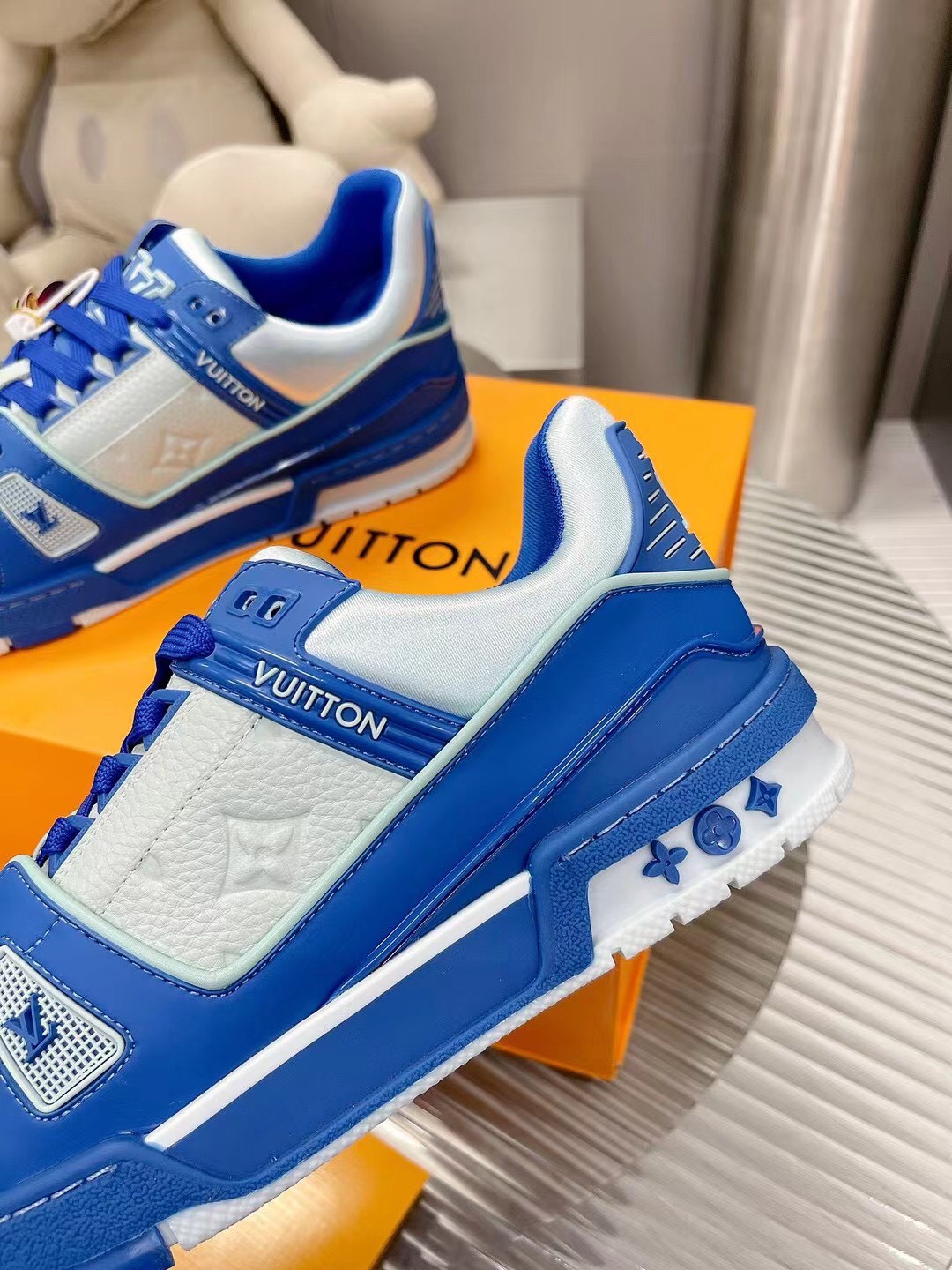 LV TRAINER SNEAKER X LV VIRGIL ABLOH - Image 4