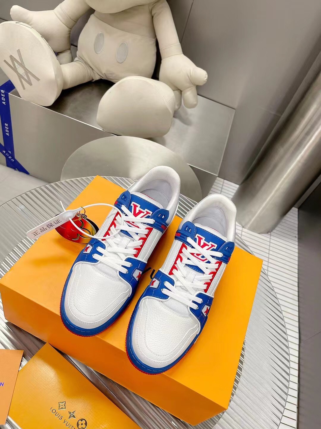LV TRAINER SNEAKER X LV VIRGIL ABLOH - Image 8