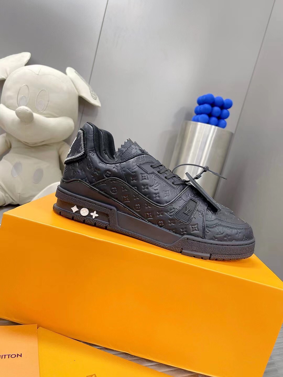 LV TRAINER SNEAKER X LV VIRGIL ABLOH - Image 7