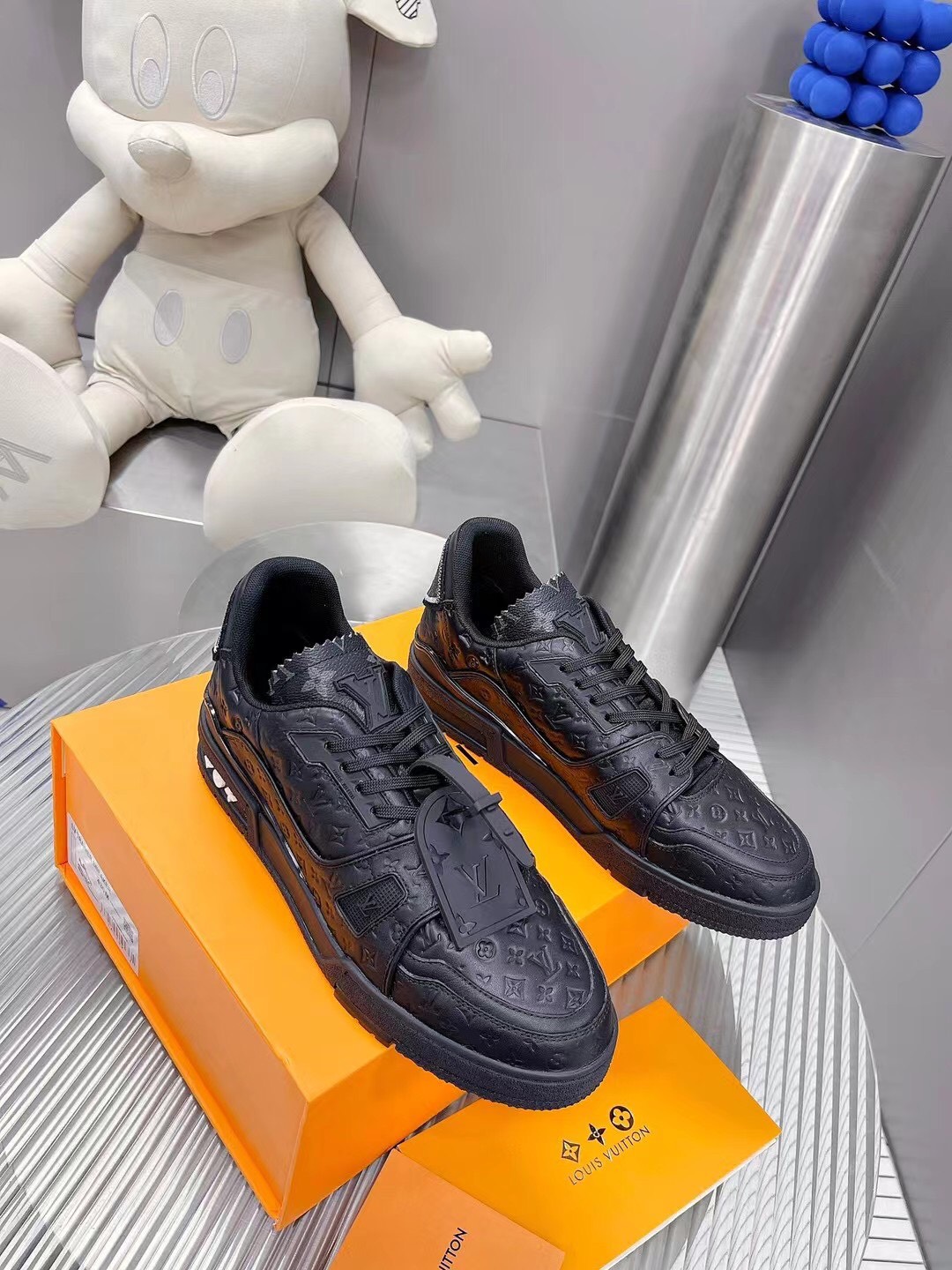 LV TRAINER SNEAKER X LV VIRGIL ABLOH - Image 9