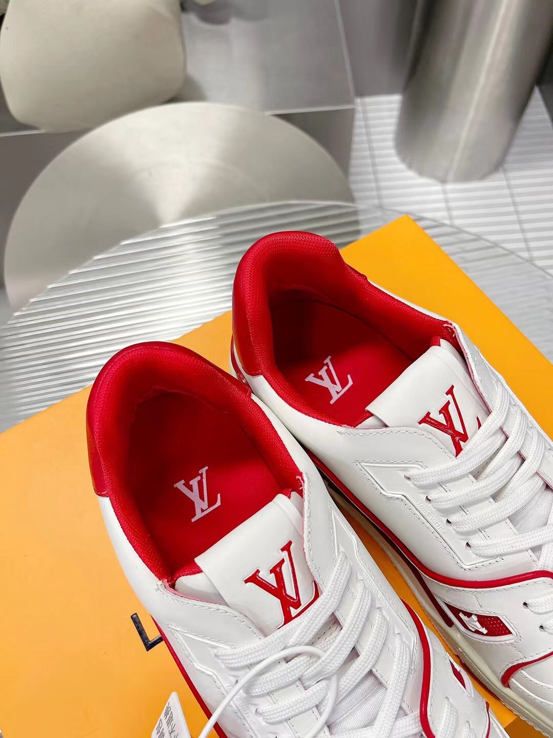LV TRAINER SNEAKER X LV VIRGIL ABLOH - Image 4