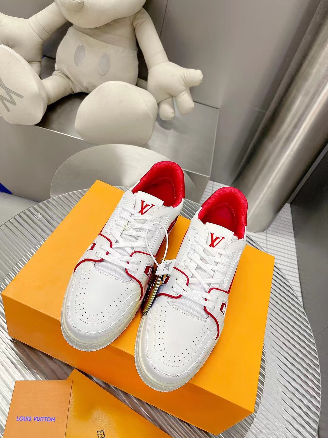 LV TRAINER SNEAKER X LV VIRGIL