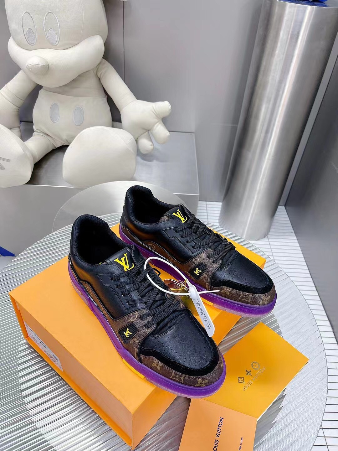 LV TRAINER SNEAKER X LV VIRGIL ABLOH - Replica Bags and Shoes online ...