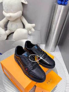 LV TRAINER SNEAKER X LV VIRGIL