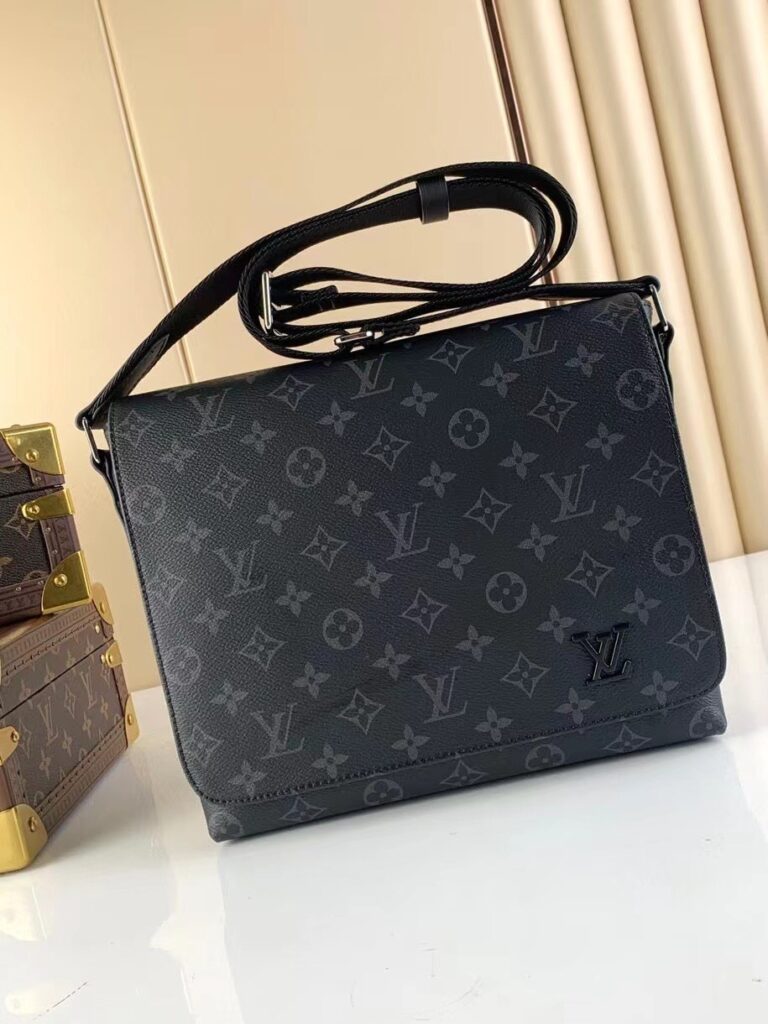 Louis Vuitton District Medium Bag M45272 M45271 - AlimorLuxury