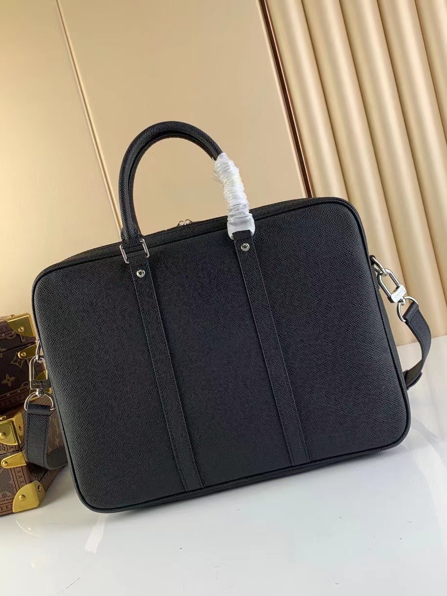 Louis Vuitton Voyage Taiga Document M41478 - AlimorLuxury