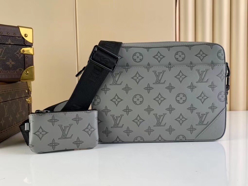 Louis Vuitton Monogram Shadow M46108 - Replica Bags and Shoes online ...