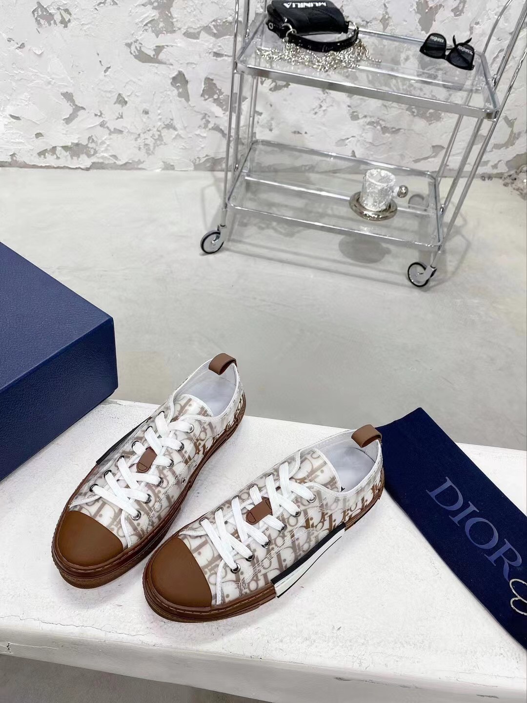 Dior Shoes B27 Oblique Unisex - Image 3