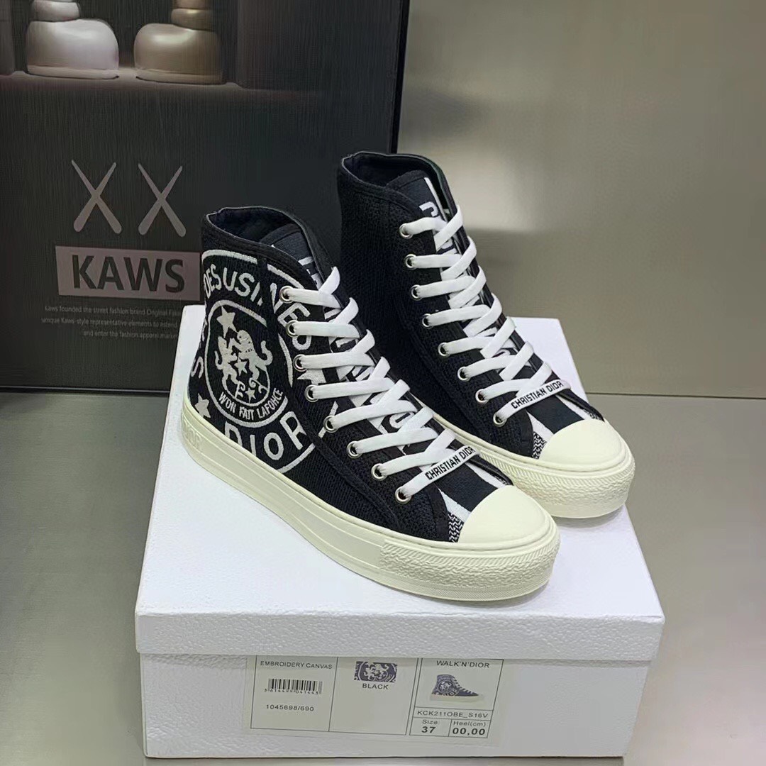 Dior Sneaker Shoes Logo