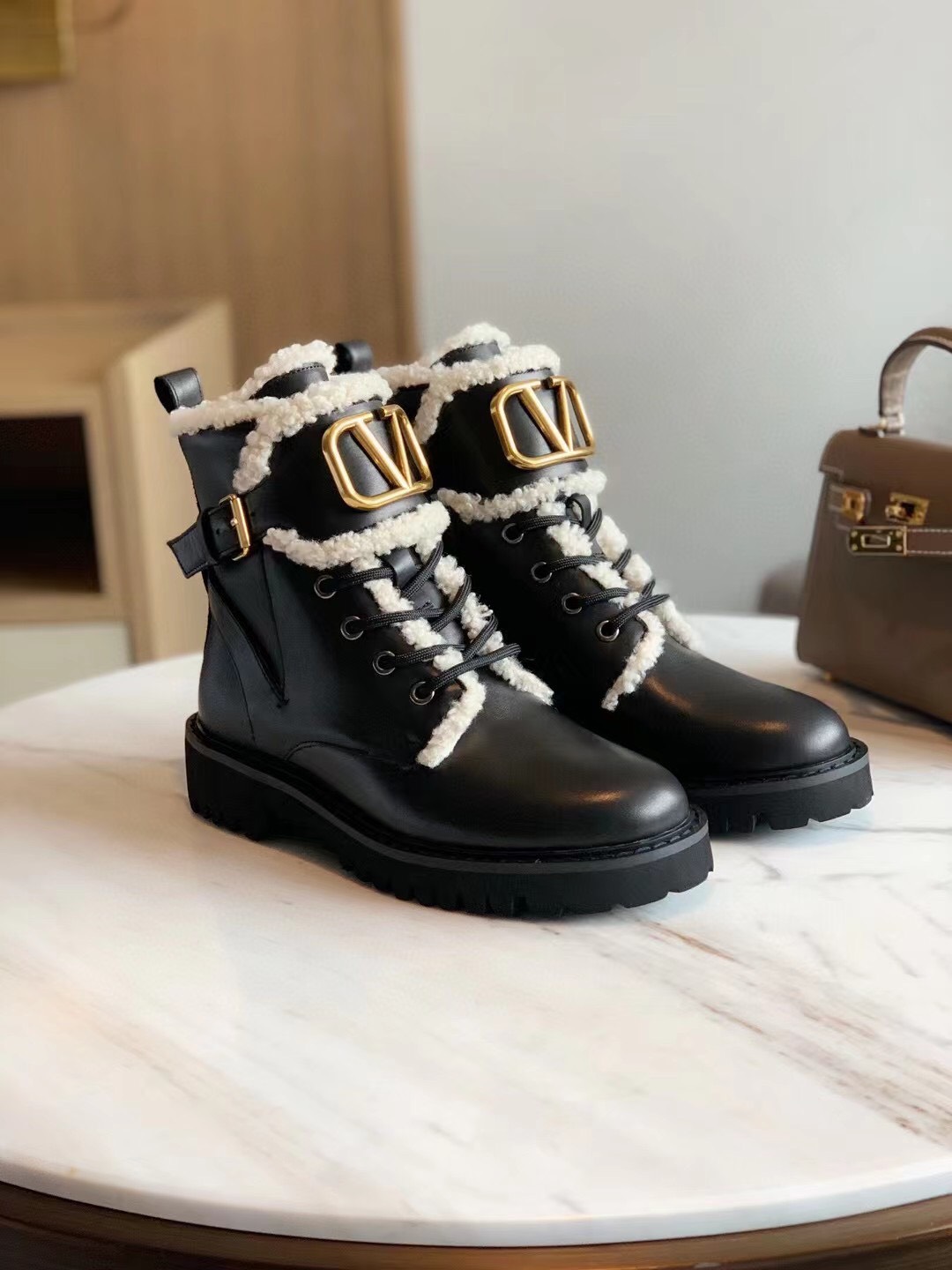 Valentino Shoes VLogo 2022 - Replica Bags and Shoes online Store ...