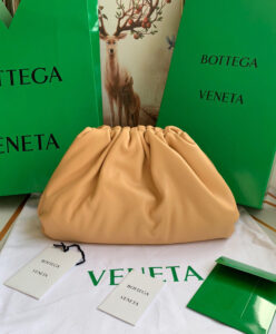 Bottega Veneta Teen Pouch