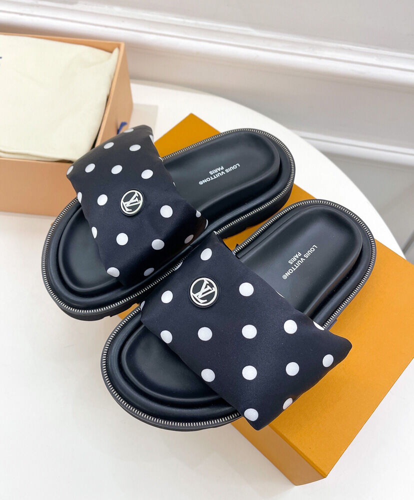 Louis Vuitton Women’s Pool Pillow Comfort Mule Black - Replica Bags and ...