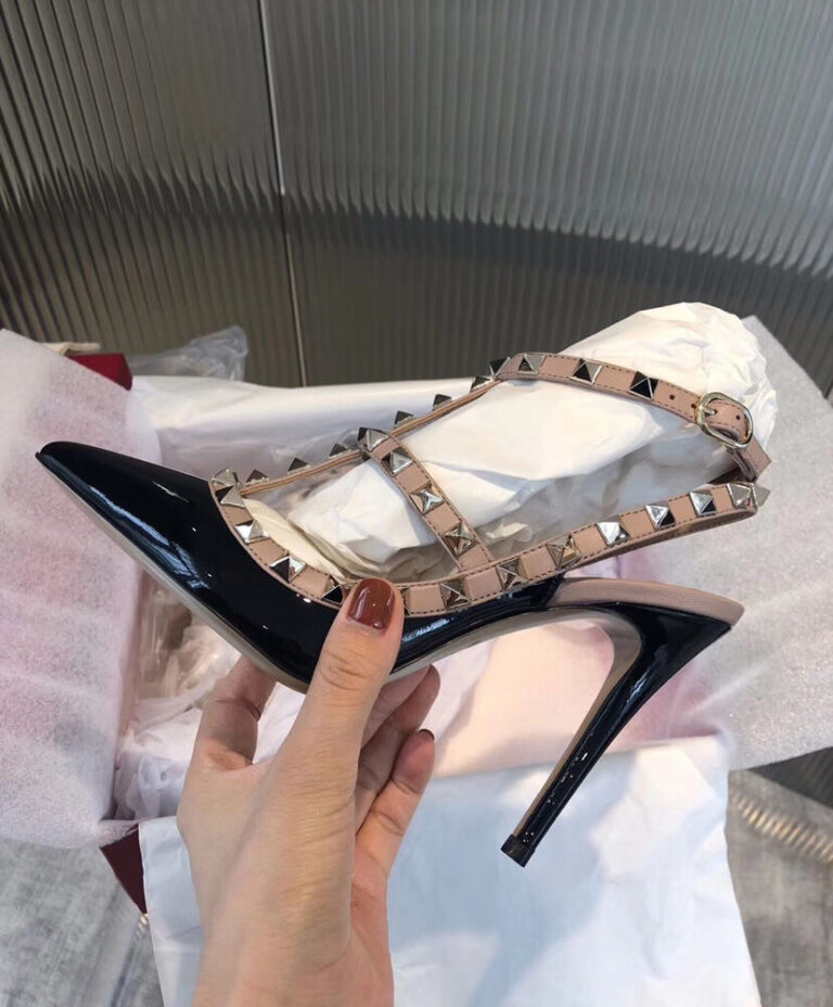 rockstud caged pump