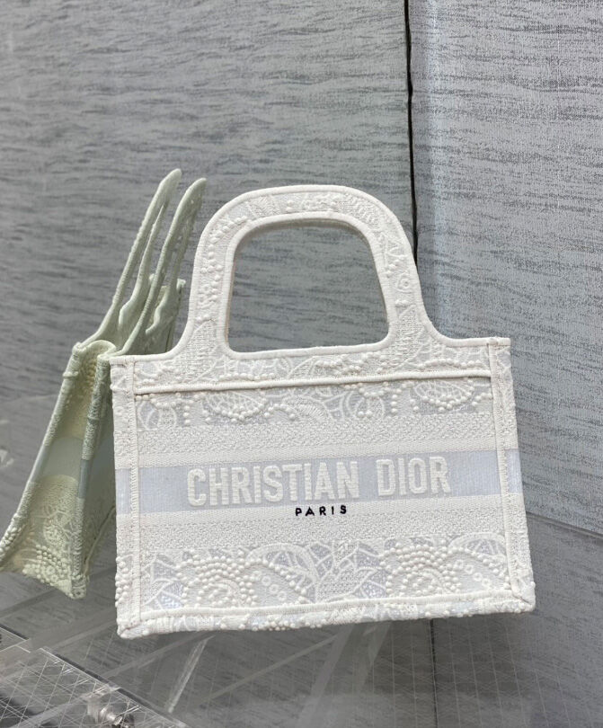 Christian Dior Mini Dior Book