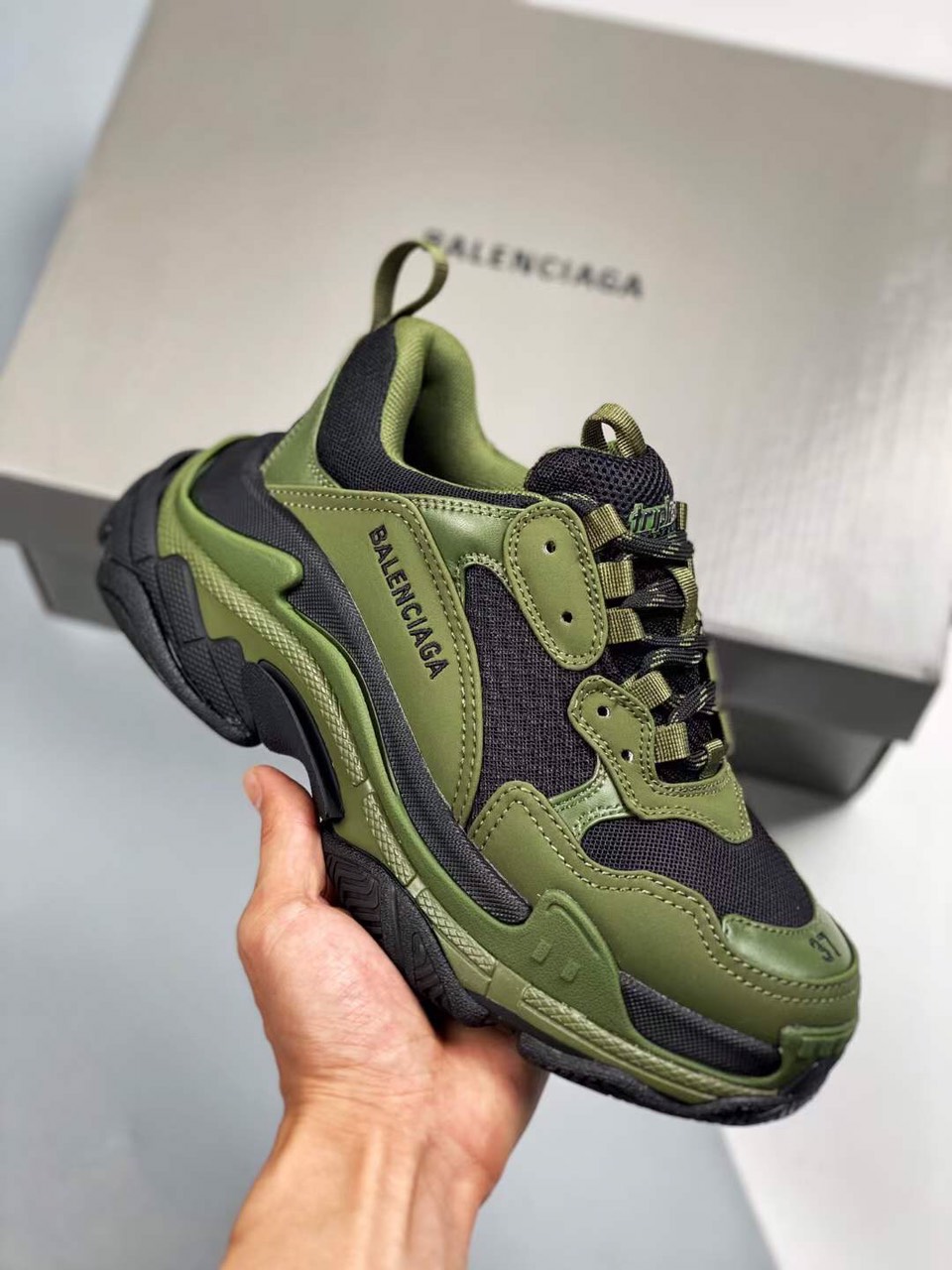 Balenciaga Unisex Tripple S Logo Shoes