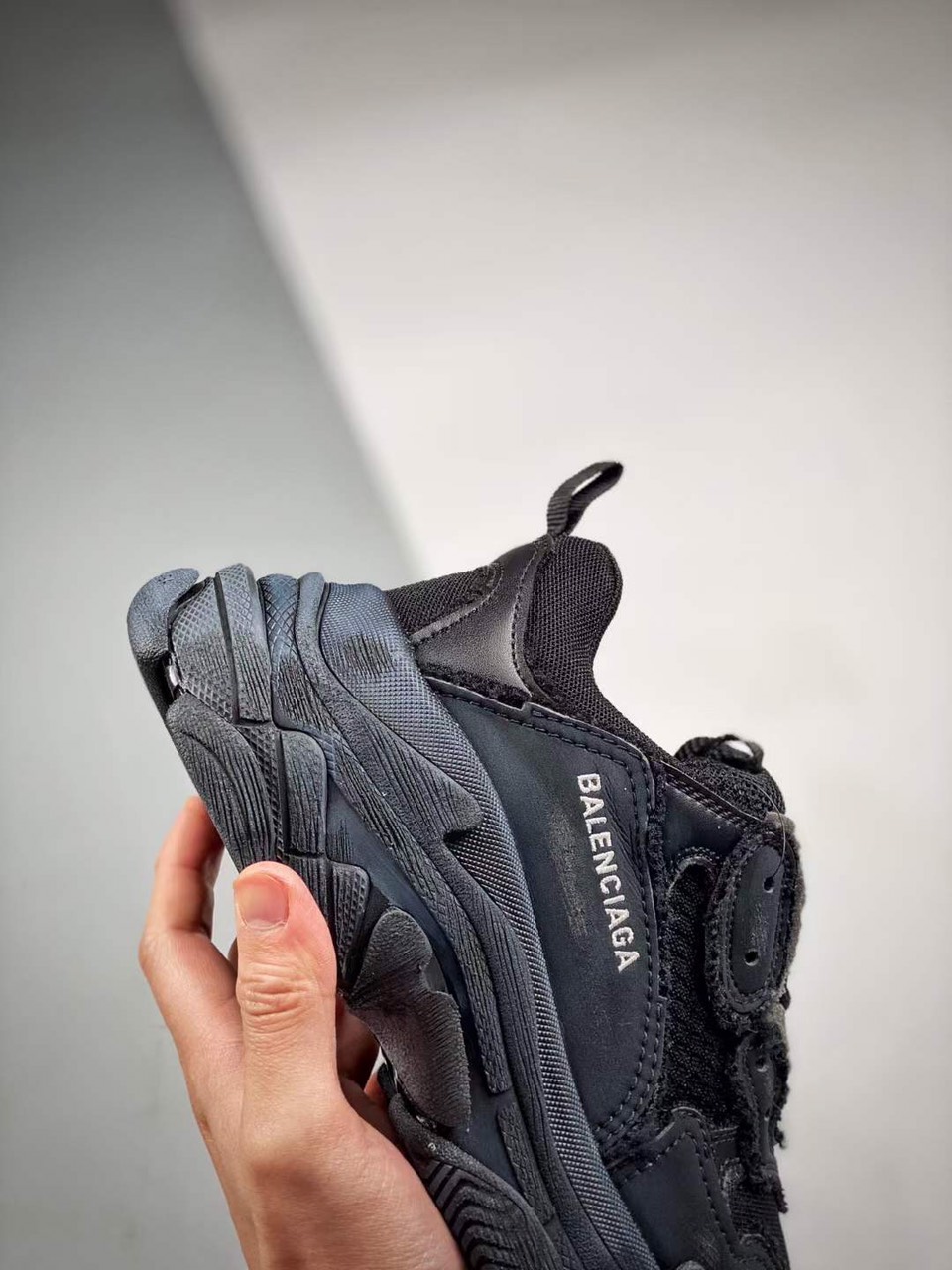 Balenciaga Unisex Tripple S Logo Shoes - Image 3