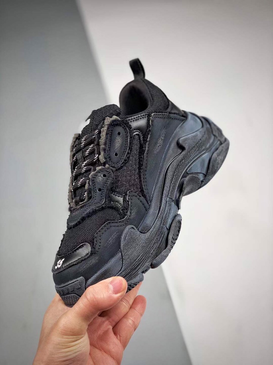 Balenciaga Unisex Tripple S Logo Shoes - Image 6