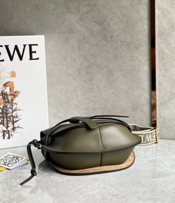 Loewe Small Gate Bag In Green Calfskin and Jacquard - Image 5
