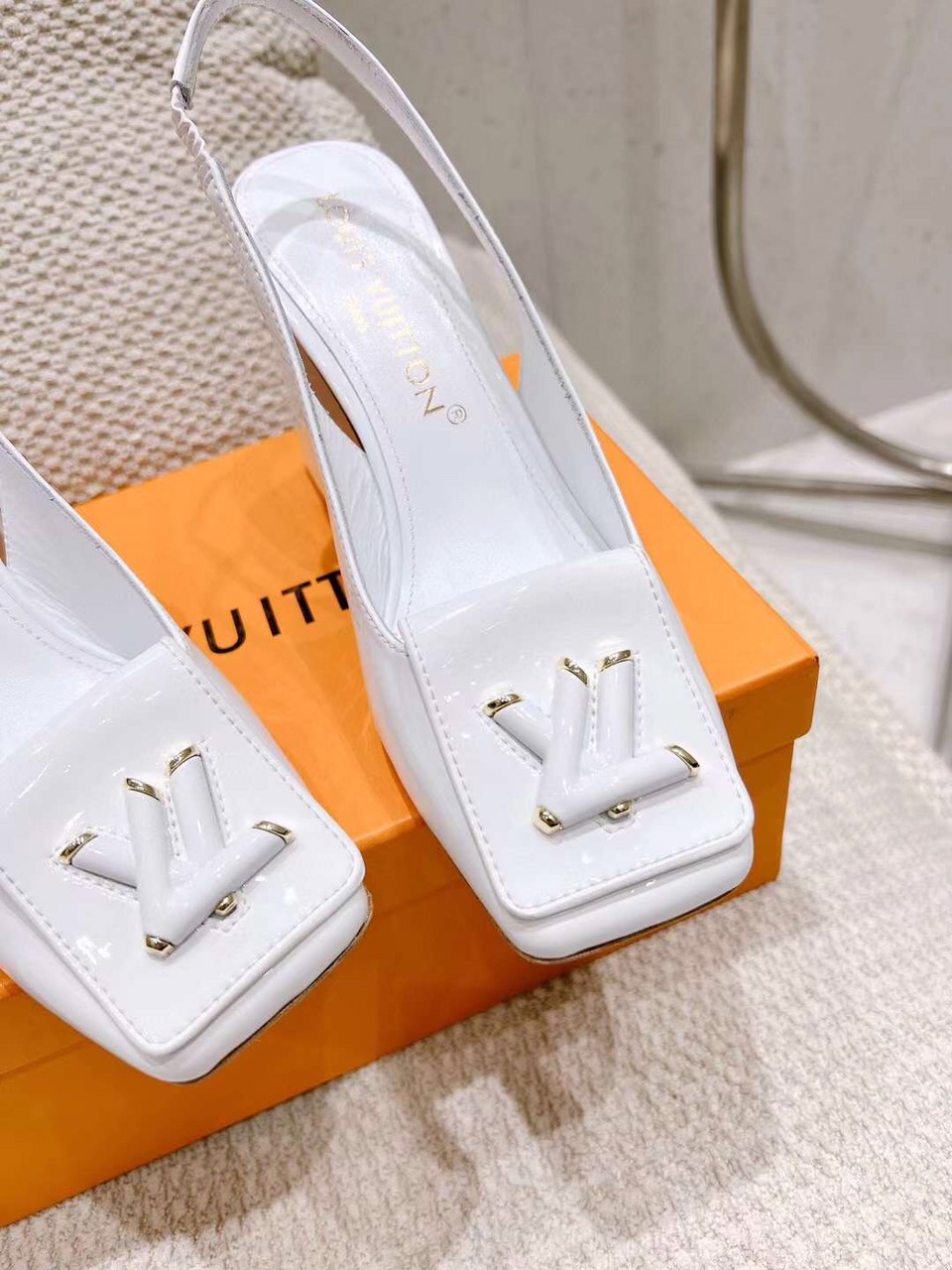 Louis Vuitton Logo LV Shoes New Collection 2023 9cm - Image 3