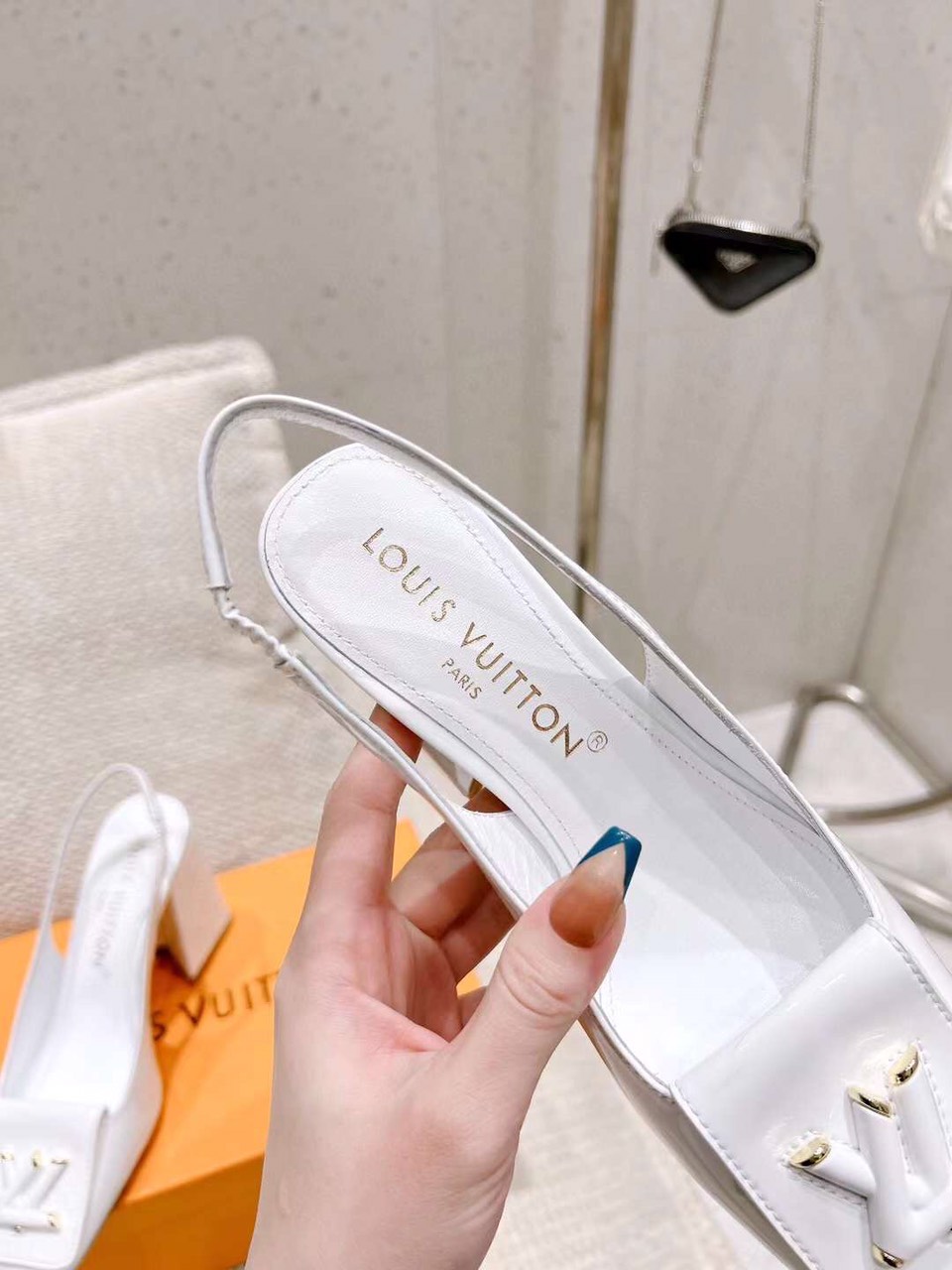 Louis Vuitton Logo LV Shoes New Collection 2023 9cm - Image 4