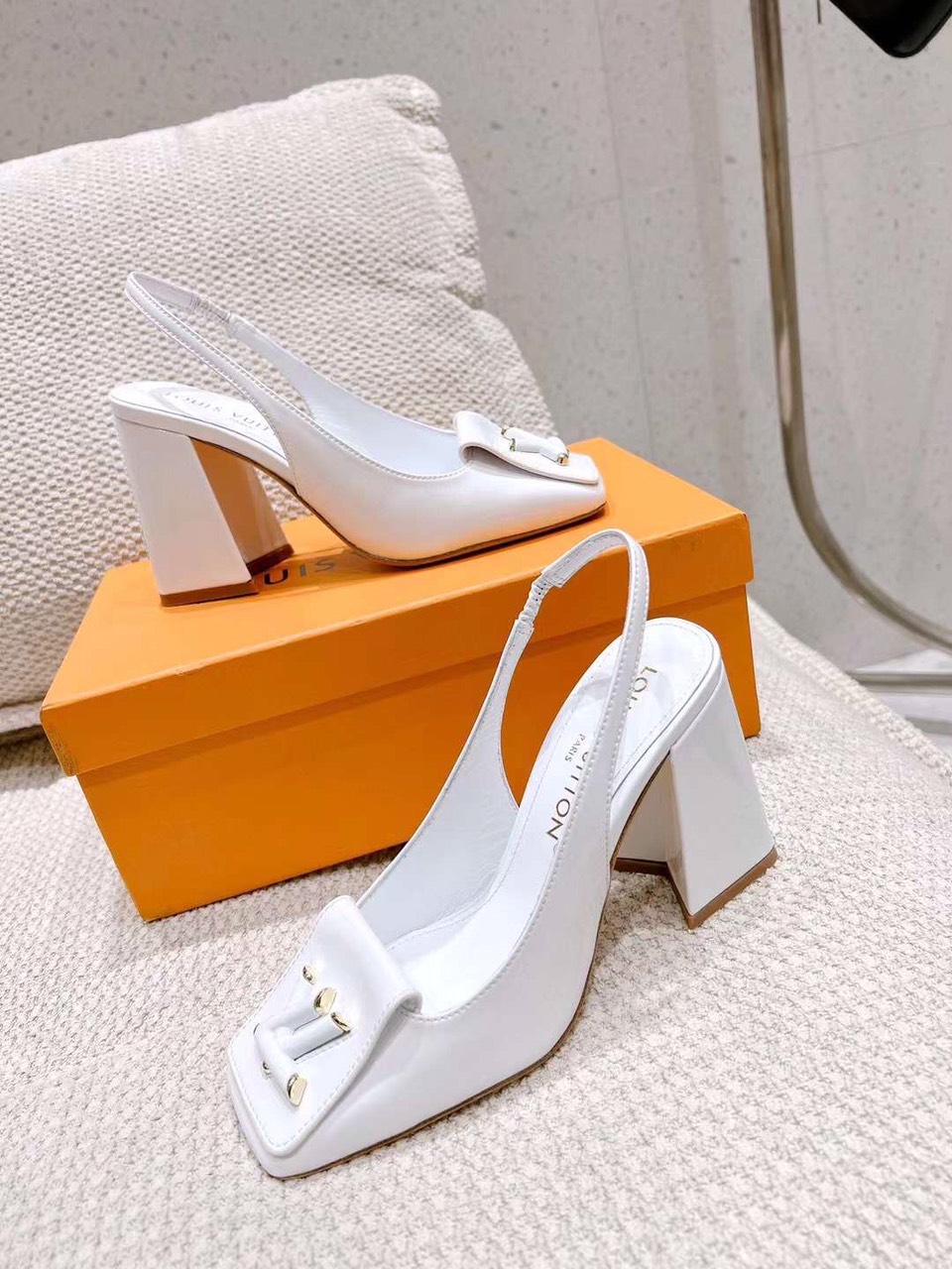 Louis Vuitton Logo LV Shoes New Collection 2023 9cm - Image 6