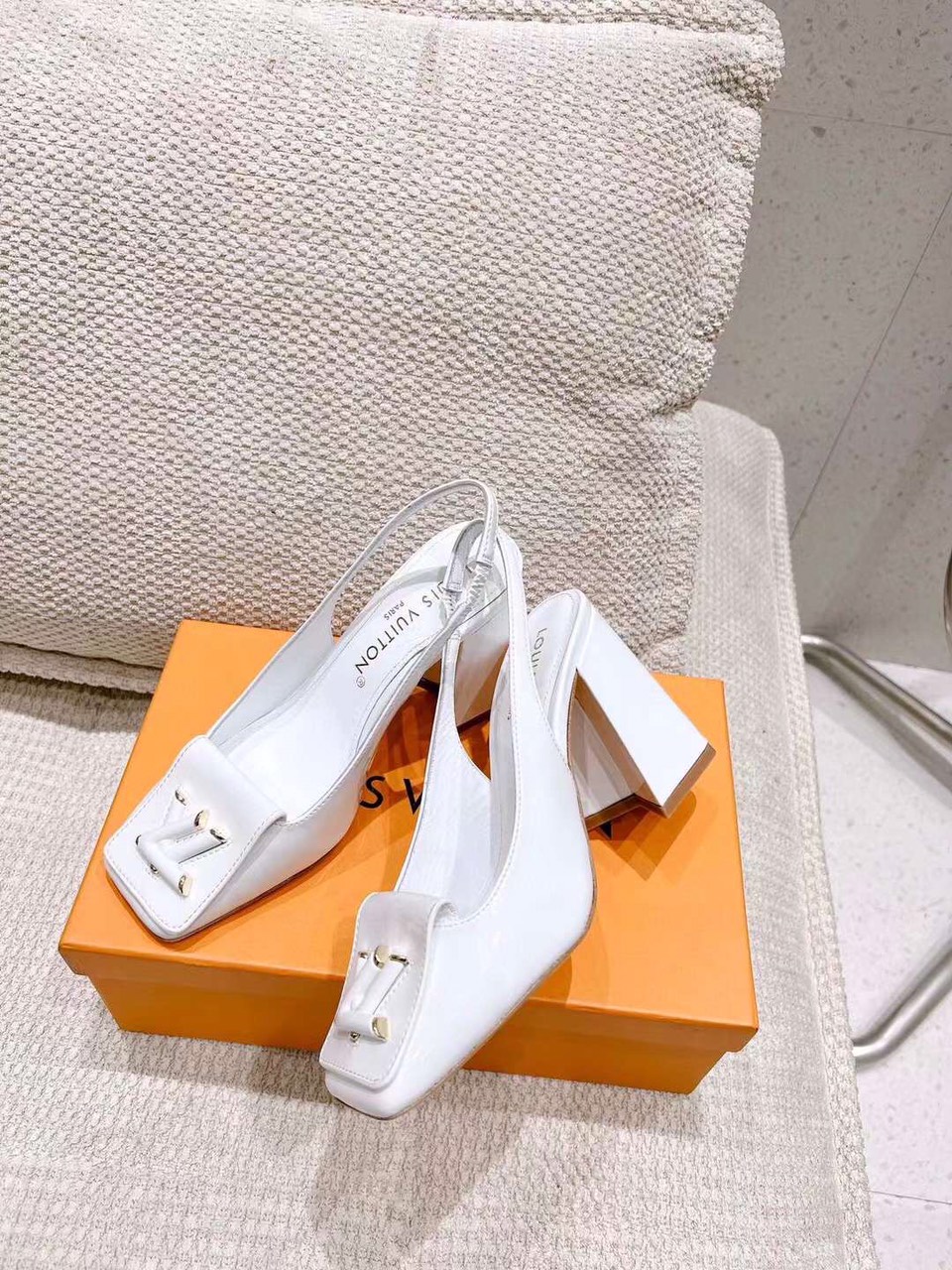 Louis Vuitton Logo LV Shoes New Collection 2023 9cm - Image 9