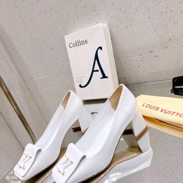 Louis Vuitton Logo LV