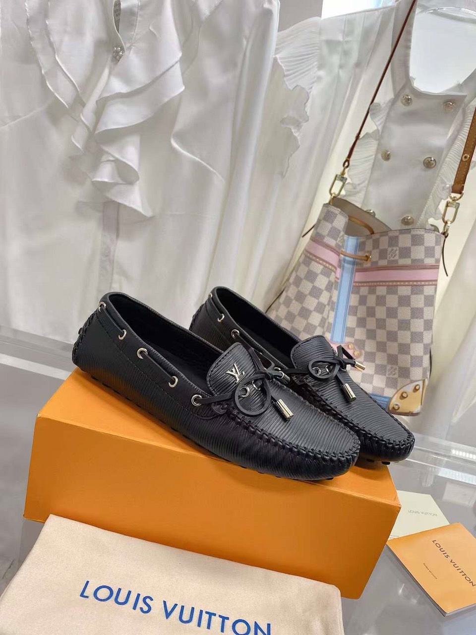 holographic louis vuitton shoes