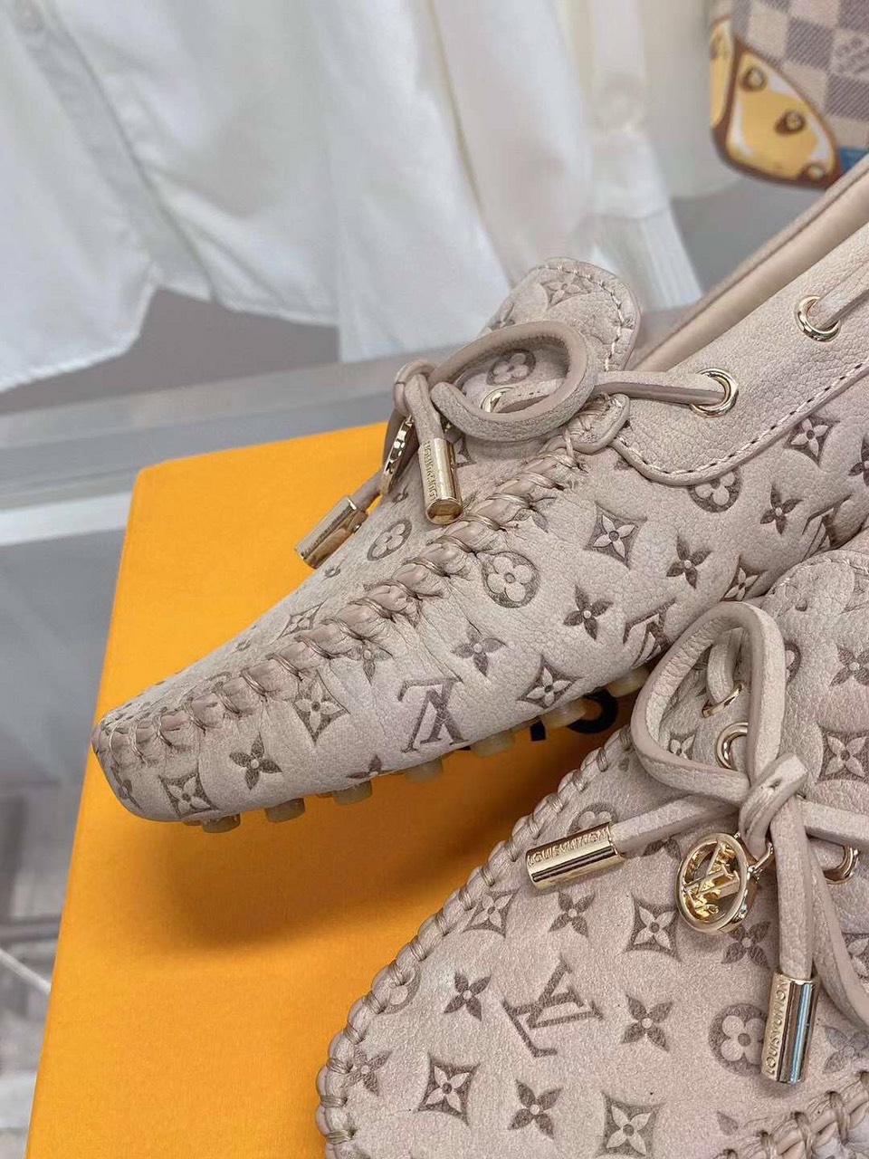 holographic louis vuitton shoes