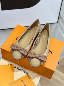 Louis Vuitton Popi Monogram