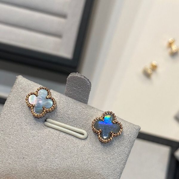 VCA Four-Leaf Clovers earrings vcajw267e