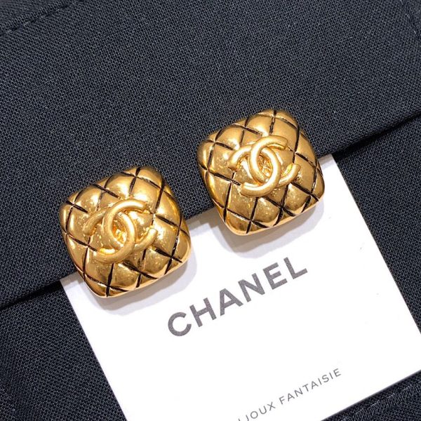 Chanel earclips ccjw561-kd