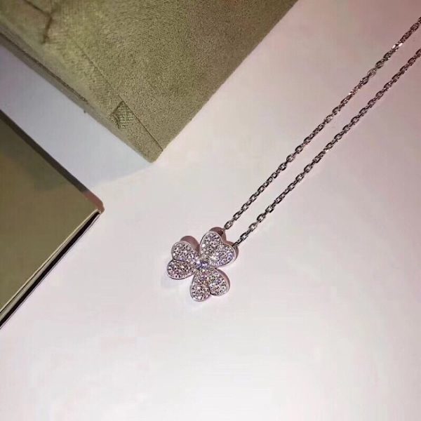 VCA Frivole necklace vcajw668-lx