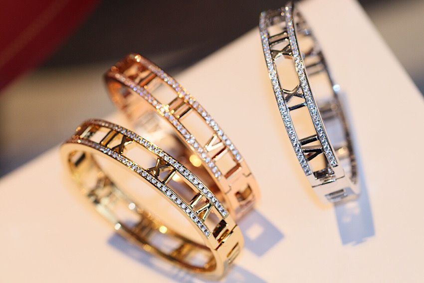 Tiffany n Co. bangle - Atlas Roman Numeral tifjw300-zq