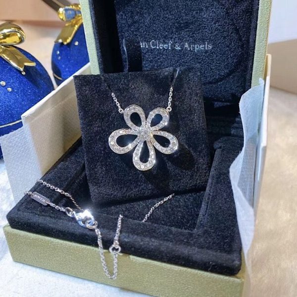 VCA necklace vcajw333-lz