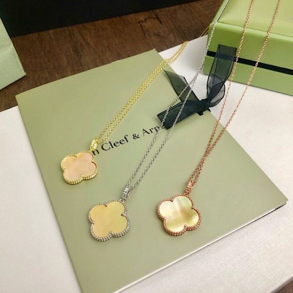 VCA Four-Leaf Clovers necklace vcajw360-lz