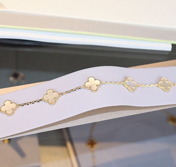 VCA bracelet vcajw357d-zq