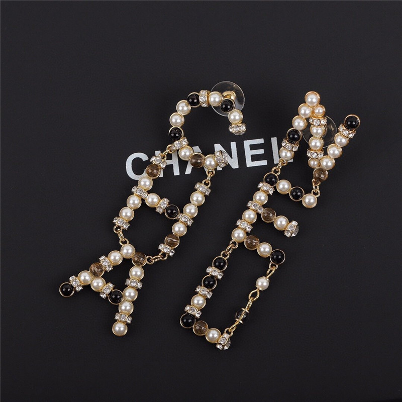 chanel letter earrings replica - Image 4
