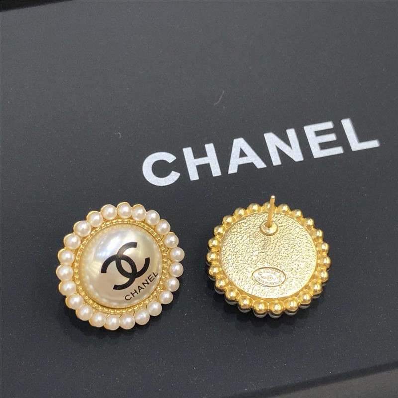 Chanel earrings - Image 3