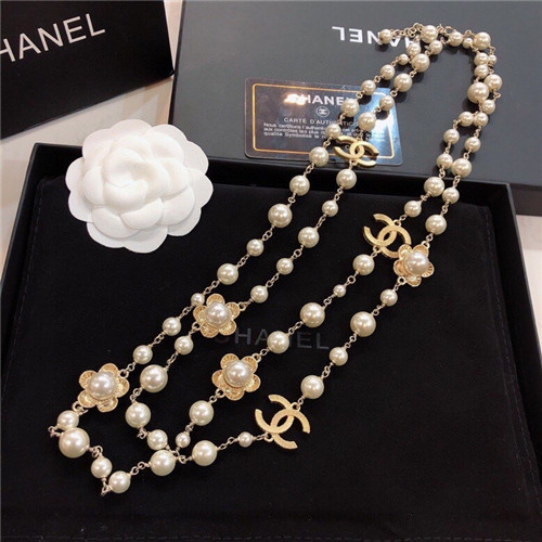 Chanel sweater necklace - Image 7