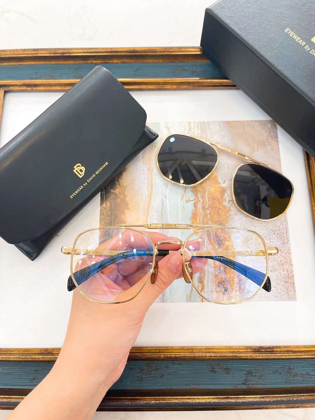 David Beckham Sunglasses DB1082 - Image 8