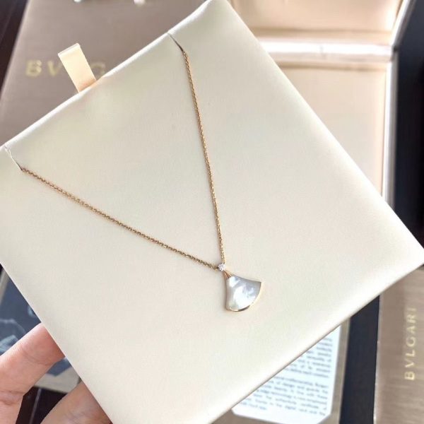 Bvlgari Divas necklace bvljw113a