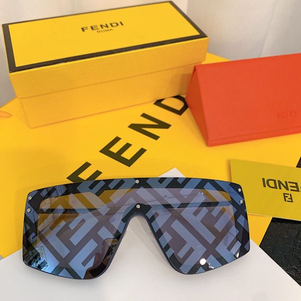 Fendi Sunglasses ffm0076b