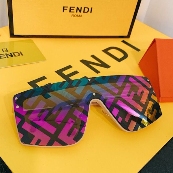 Fendi Sunglasses ffm0076e