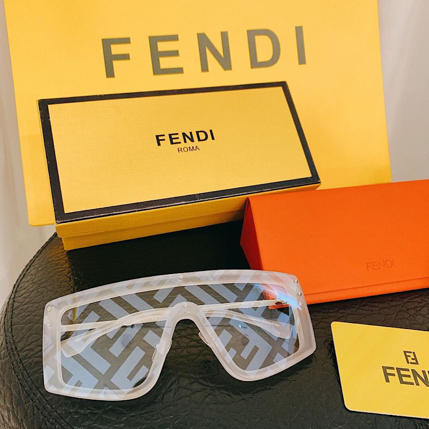 Fendi Sunglasses ffm0076g
